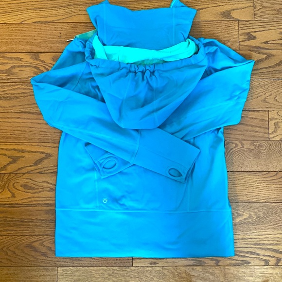 Lulu’s Zip Up Slim Fit Jacket. - Picture 3 of 3